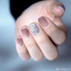 -Pink You美甲洗眉纹绣定制中心