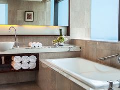 -上海龙之梦万丽酒店