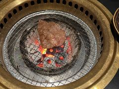 -山川小町·极番烧肉(新地假日广场店)
