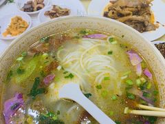 -桥香园云南过桥米线(金马碧鸡店)