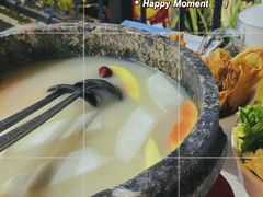 -墨脱石锅椰子鸡•香草鸭•东山羊(大东海店)