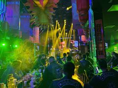 -VIVA·百人年会团建篮球场轰趴馆