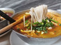 -铁锅哥米线