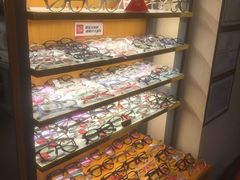 -优医视平价眼镜蔡司依视路折扣工厂店(十里堡店)