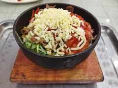 泡菜芝士五花肉石锅拌饭-武汉大学-桂园餐厅