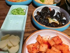 -明洞阿姨·韩式酱蟹烤肉·创意料理(三元桥店)