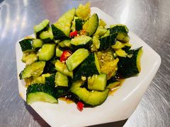 拍黄瓜-蒙古人烤羊腿(裕兴路店)