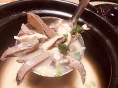 -巴扎美食·新疆菜·西域歌舞表演餐厅(新疆大厦店)