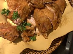 -前海沿·青岛菜(大拇指广场石老人店)