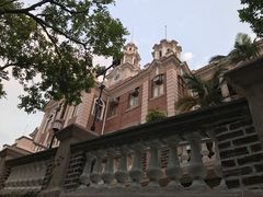 -香港大学