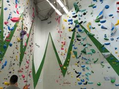 -绿壁虎攀岩基地(Tcar店)