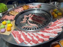 -哈哈碳都·牛肋条无限自助烤肉(宝龙店)