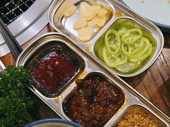 -明洞阿姨·韩式酱蟹烤肉·创意料理(三元桥店)