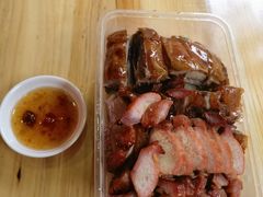 烧鹅拼叉烧饭-吾家香港烧腊专门店