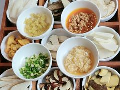 -天宜隆蘑菇宴火锅(石景山旗舰店)