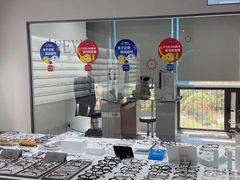 -豪门视光·星趣控·蔡司依视路眼镜代理商(中央大街店)