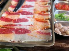 -围炉肉舍•炭烤活鳗•丹东海鲜烤肉(步行街店)