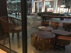 -星巴克臻选(广州高德置地秋广场店)