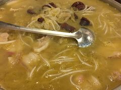 -篱笆院东北饺子王(欧阳路店)