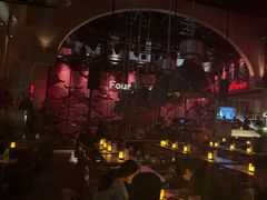 -FOUR PLAY BAR