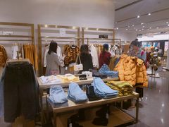 -URBAN REVIVO(济南世茂广场店)