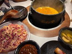 -芸山季·云南山珍菌火锅(人民广场来福士店)