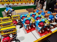 -m豆巧克力世界(上海世茂广场店)