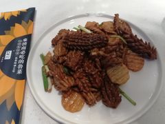 爆炒腰花-闫府私房菜·百年鲁菜(恒隆店)