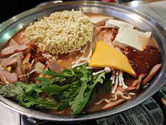 部队锅加芝士-富乐满韩国正宗炸鸡韩国料理(虹泉路店)