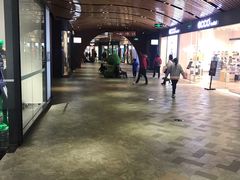-砂之船奥莱(南京江宁店)