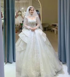 -Color卡诺婚纱礼服馆(南京严选店)