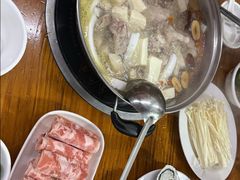 -阿汉名材老鸡汤饭店(金鸡岭店)