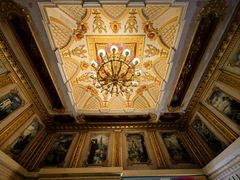 -南洋冠盛酒店(广州天河公园地铁站店)