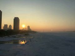 -人民防洪胜利纪念塔