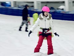 -乔波室内滑雪场