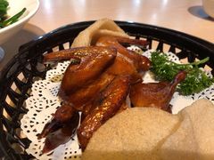 秘制脆皮乳鸽-避风塘(宝山万达店)