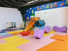 -红黄蓝成长中心(公益西桥校区)