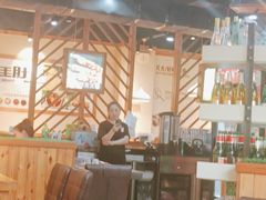 大堂-阿里巴巴海鲜烧烤家常菜(黄岛店)