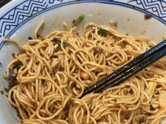 -魔都三兄弟酸辣粉·蘸卤炸串(虹桥万科店)