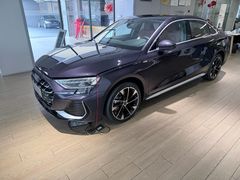 -上海永达奥诚奥迪4S店(申江路店)