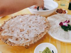 -官塘陈记鱼生·潮汕砂锅粥·牛肉火锅(潮枫路总店)