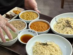 -裕兴记•蟹黄面馆(人民广场店)