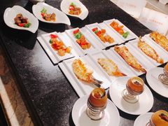 -半岛翡丽海鲜自助餐厅(观风亭店)