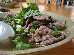 -大众跷脚牛肉馆·非遗传承单位(峨眉山店)