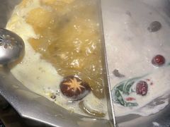 台式麻辣花胶鸡鸳鸯锅-湊湊火锅·茶憩(世博大道店)