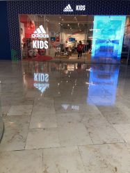 -adidas(德基广场店)