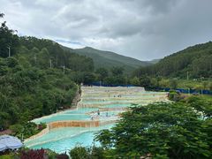 -十万大山布透温泉