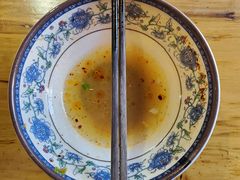 -巍山𤆵肉饵丝