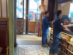 -吃饭皇帝大(长宁龙之梦店)