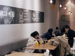 大堂-HELLO 27 意面·沙拉·帕尼尼